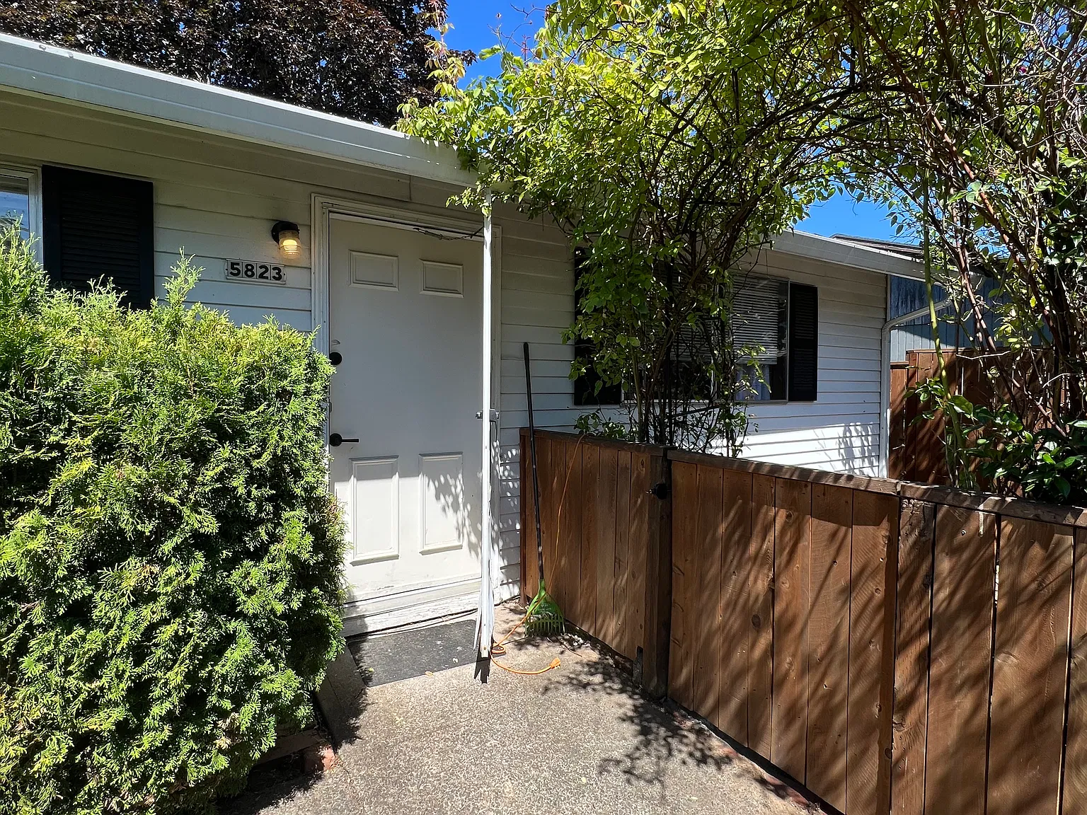 2 bed, 780 sqft, $1,595 — Photo 2