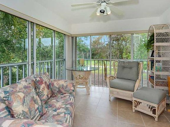 5th image of 813 Montrose Dr Unit 201