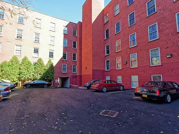 4th image of 270 Hudson Ave #5g