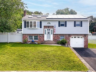137 C St, Dracut, MA, 01826
