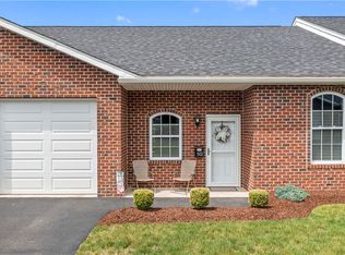 902 Valentina Ln, New Kensington, PA