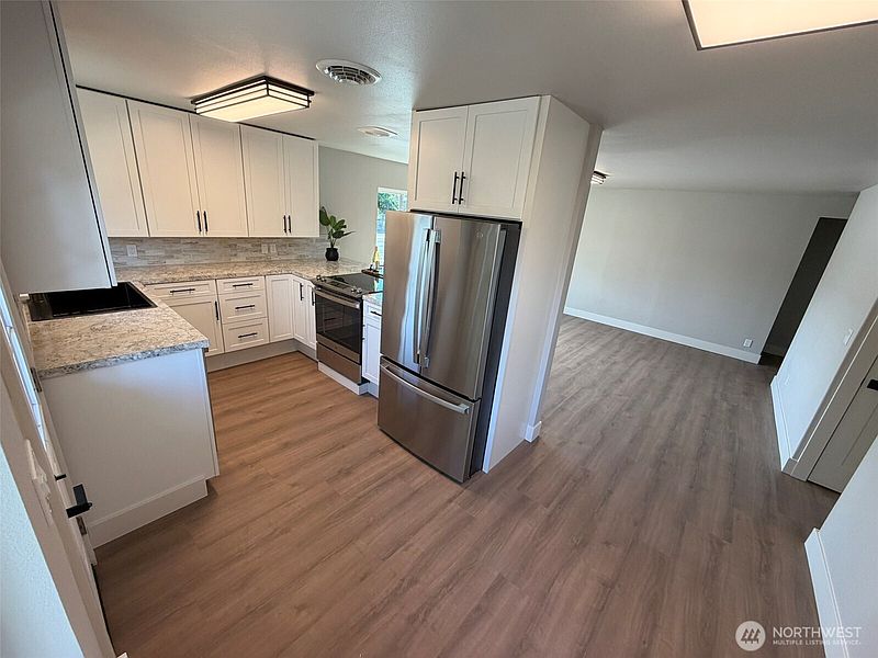5th image of 857 S 72nd Street
