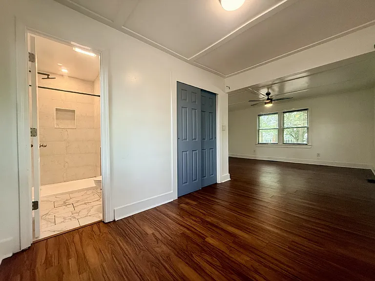 113 N Wright St — Photo 12