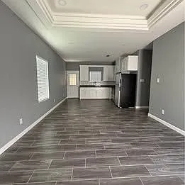 3 bed, 2.0 bath, 1050 sqft, $1,250 — Photo 3