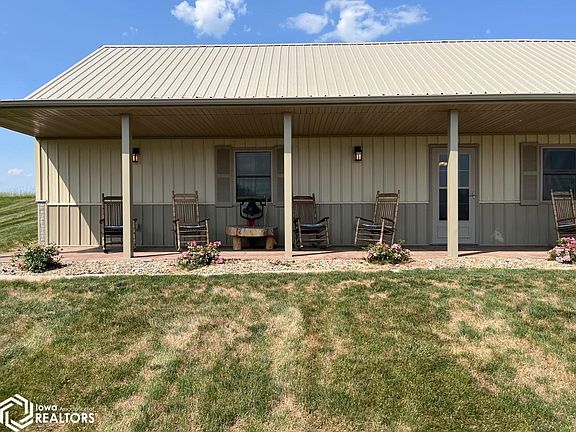 2nd image of 408 Northshore Dr