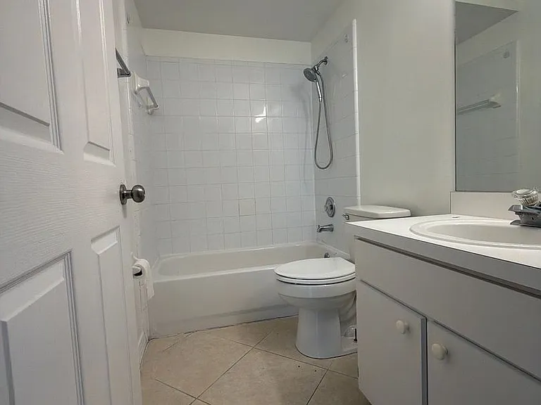 13855 Glasser Ave — Photo 8