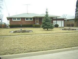 2nd image of 1626 Meister Rd
