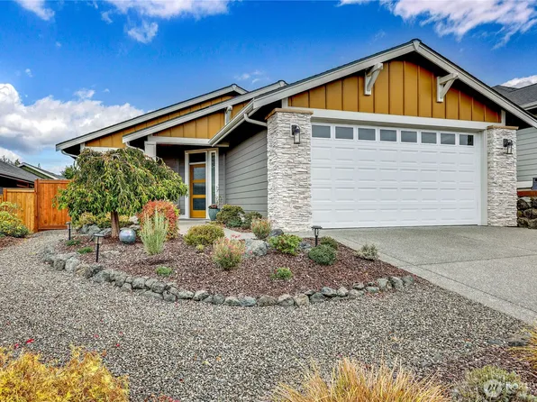 90 Village Green Loop, Sequim, WA 98382