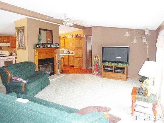 2nd image of 217 Park Dr N