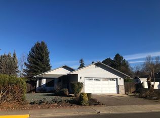 1372 Glengrove Ave, Central Pt, OR 97502