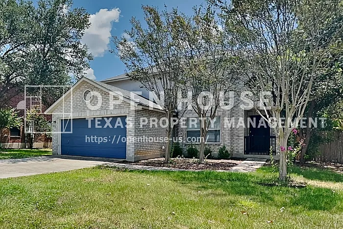 1636 Dogwood Ln — Photo 1