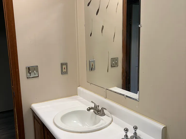 7922 Willowick Dr — Photo 11
