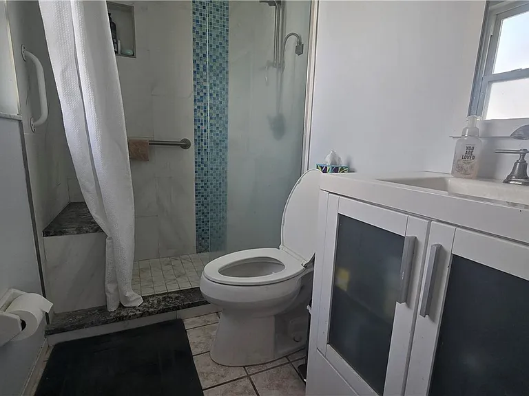 18079 Constitution Cir — Photo 9