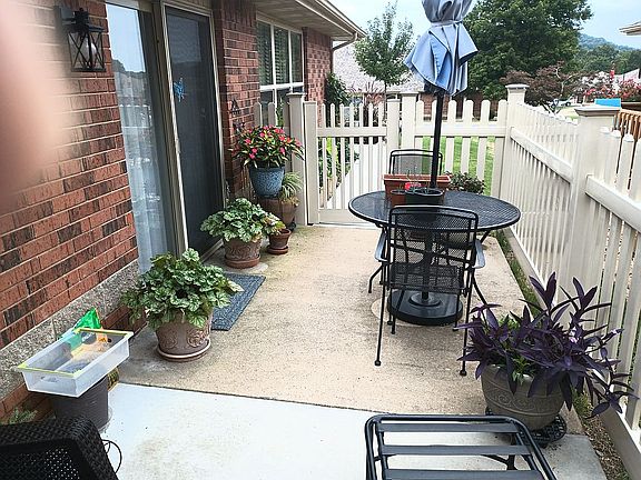 20ft Fenced Deck 2 Gates