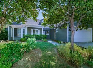 1135 N Chapel Hill Ave, Clovis, CA 93611