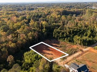 9 Overlook Dr, Greenville, SC 29605