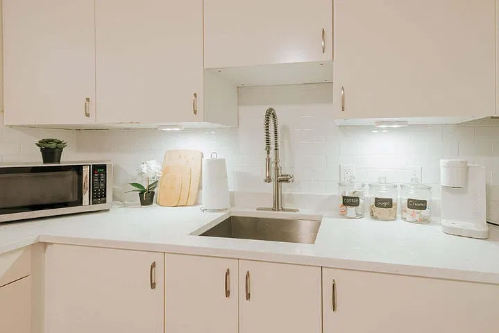 2 bed, 1854 sqft, $2,695 — Photo 4