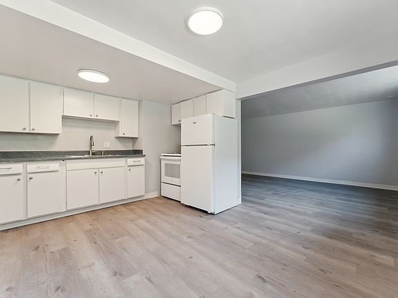 2nd image of 2451 S Gaylord St