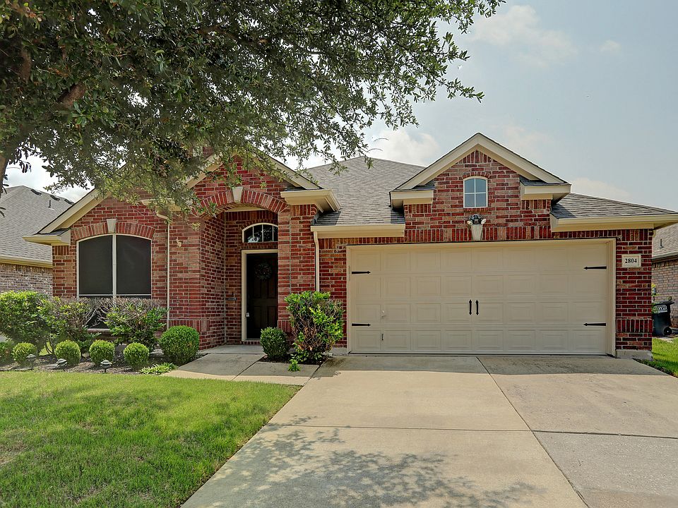 1st image of 2804 Cascade Cove Dr