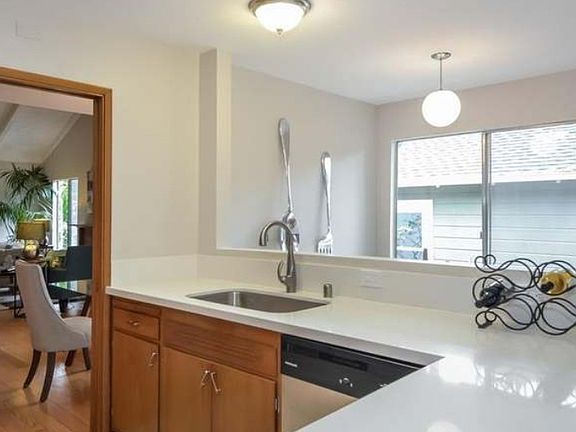 5th image of 4067 Harding Way