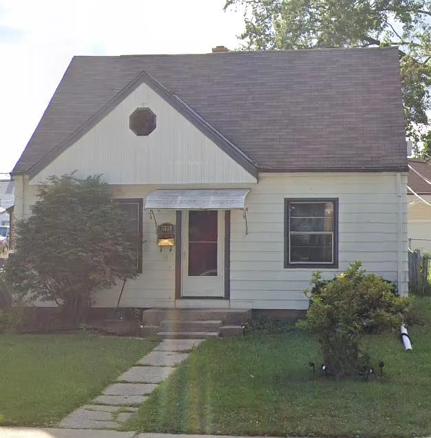 3539 N 91st St photo 1