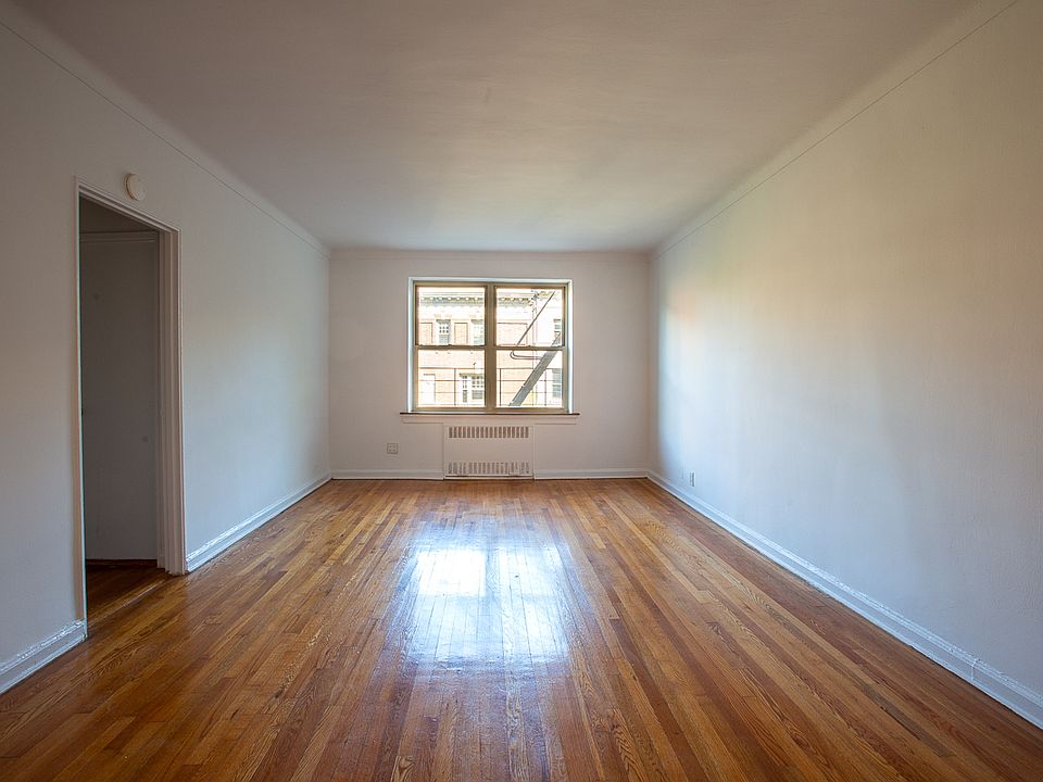 1st image of 100 8th Ave #3D