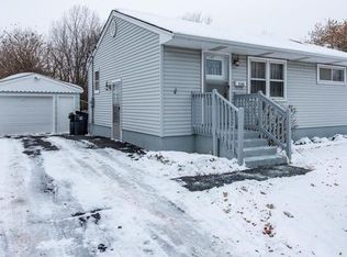 2120 Indian Rd, Waukegan, IL 60087