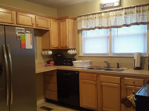 5th image of 2404 Churchill Dr NW