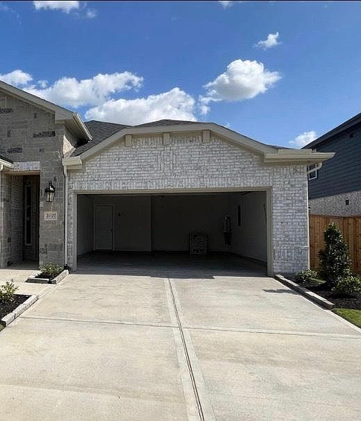2nd image of 21127 Murry Bluff Dr #21127