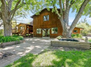 1330 Pike Lake Ct, Saint Paul, MN 55112