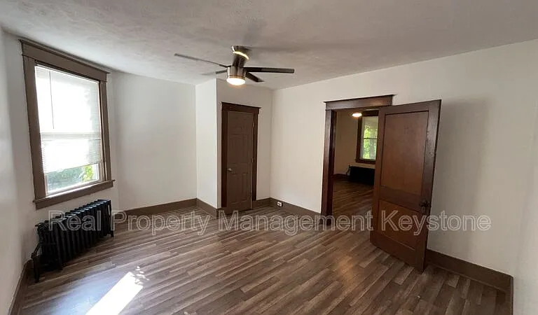 1247 Chartiers Ave #3 — Photo 3