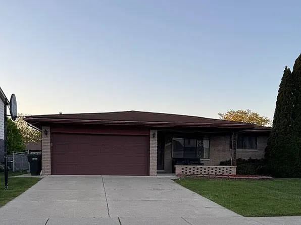 4741 Bloomfield Dr, Sterling Heights, MI 48310