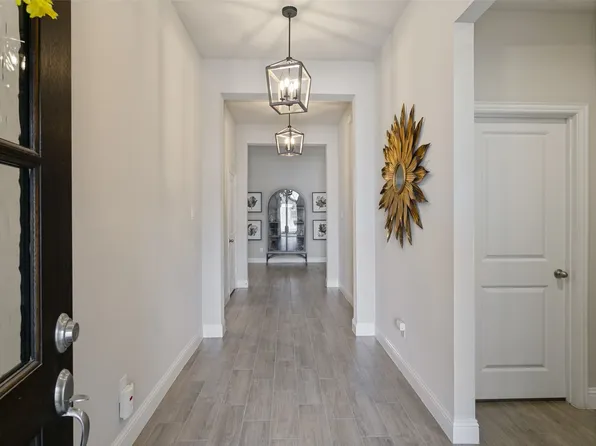 5924 Pine River Ln, Fort Worth, TX 76179