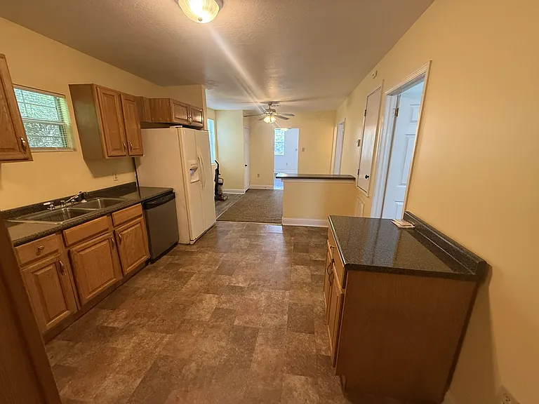 213 Chestnut Ave — Photo 7