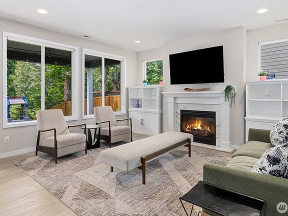 4th image of 5663 13th Street Ct NE
