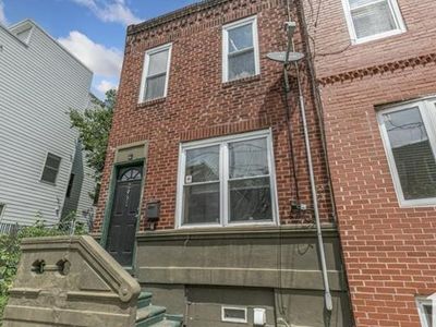 2057 Wilder St, Philadelphia, PA, 19146