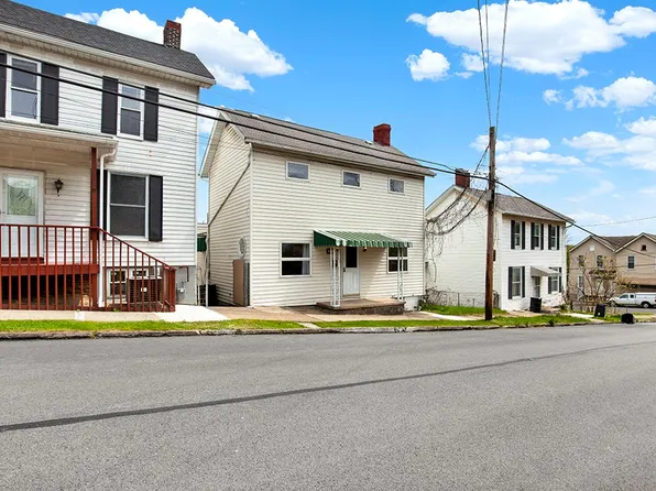215 Seminary Ave, Greensburg, PA 15601