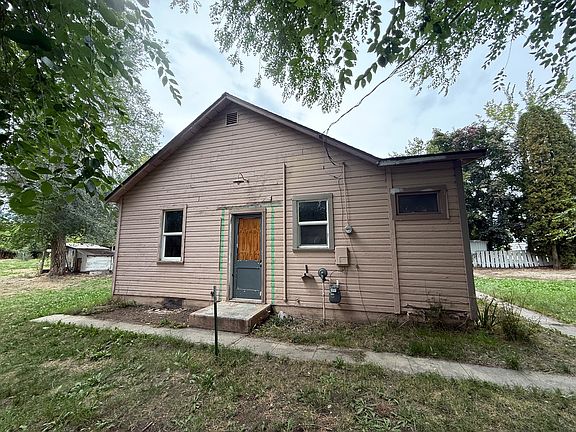 3rd image of 117 Daly Ave