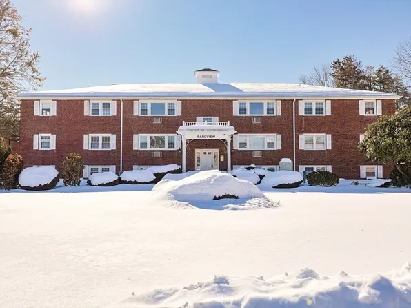 224 School St APT 9, Walpole, MA 02081