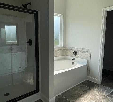 5th image of 392 Fox Haven Drive