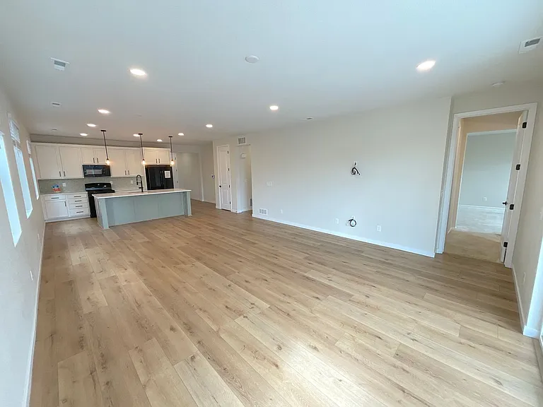 6253 Bodacious Cir — Photo 13
