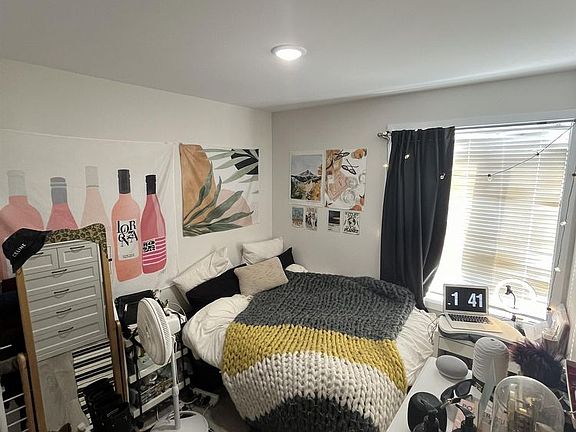 5th image of 296 Somerset St E #2