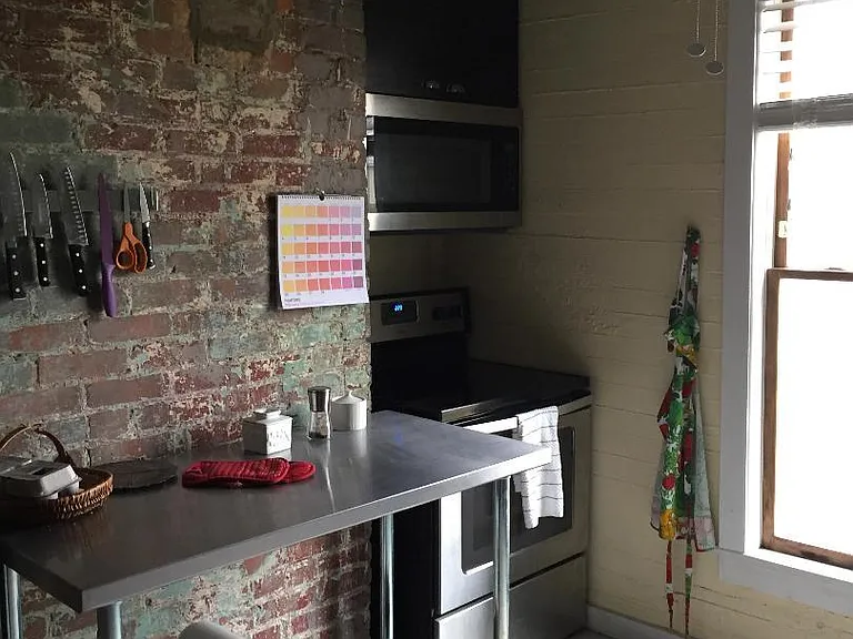 307 Clay St — Photo 10