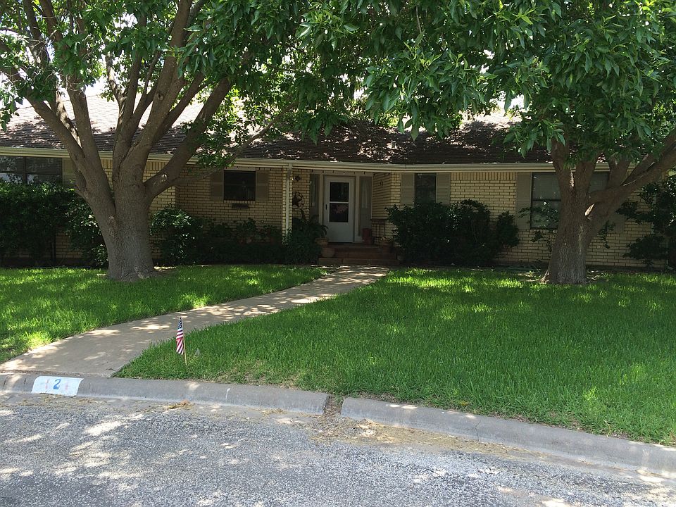 2nd image of 121 Parkview Dr