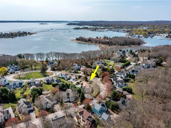 389 Wickford Point Rd, North Kingstown, RI 02852