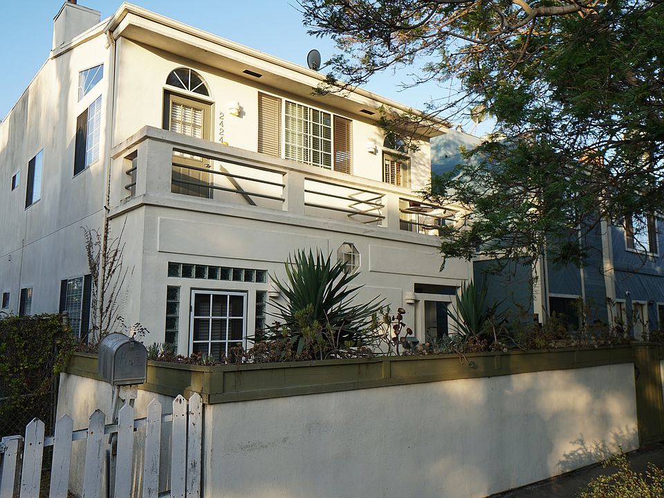 Front of Duplex