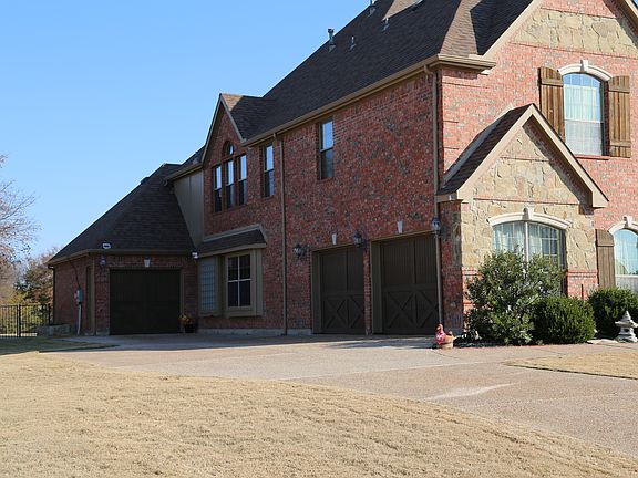 2nd image of 12332 Indian Creek Dr