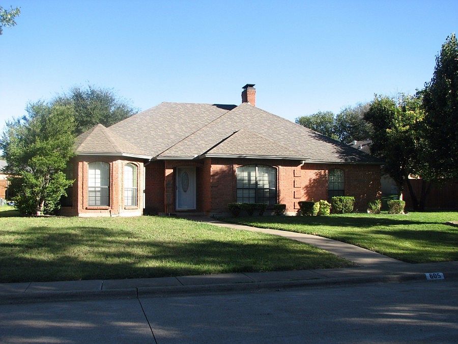 1st image of 605 Arbor Creek Dr
