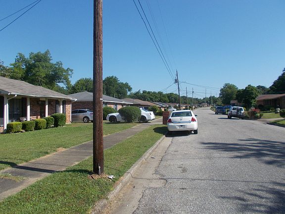 5th image of 944 Alma Dr