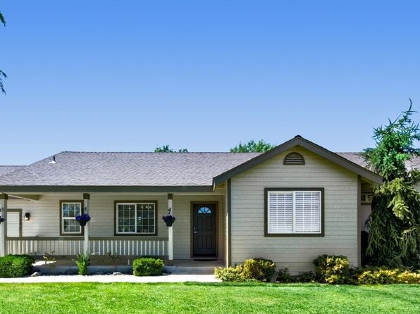 5285 Bentgrass Dr, Stagecoach, NV 89429